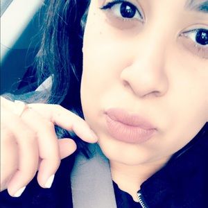 Meet your Posher, Jacqueline